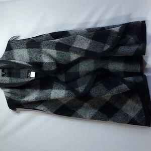 Amita gray and black plaid wool blend women's‎ sweater shawl